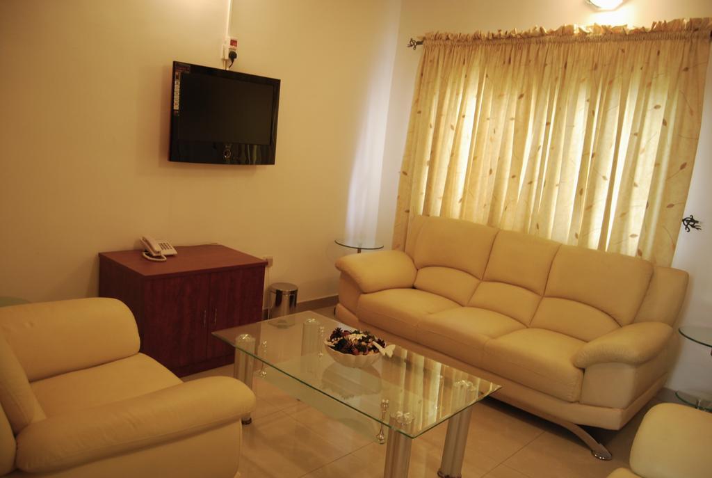 The Habitat Suites International Lagos Ngoại thất bức ảnh
