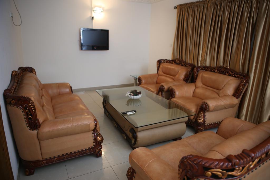 The Habitat Suites International Lagos Ngoại thất bức ảnh
