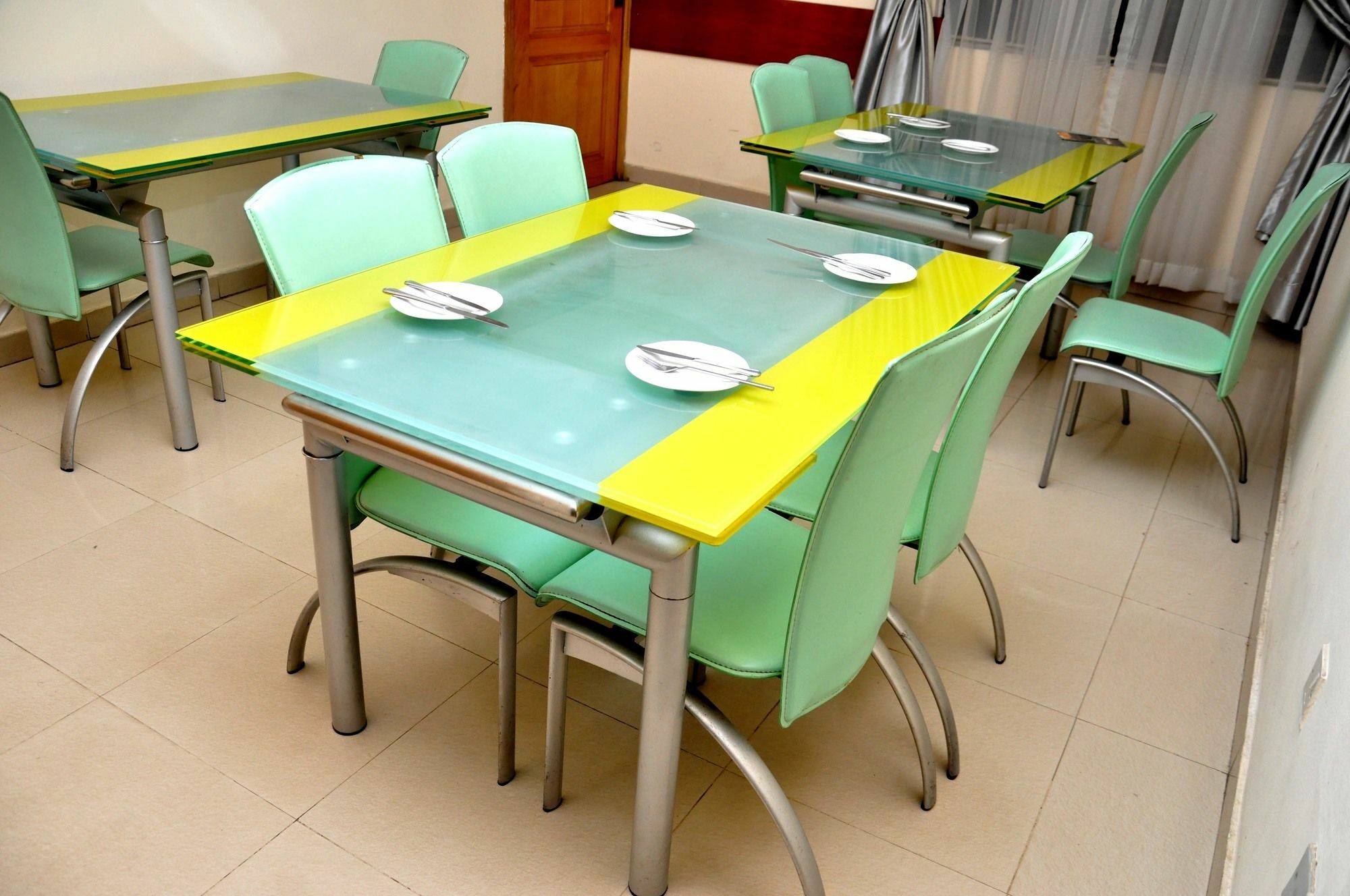 The Habitat Suites International Lagos Ngoại thất bức ảnh