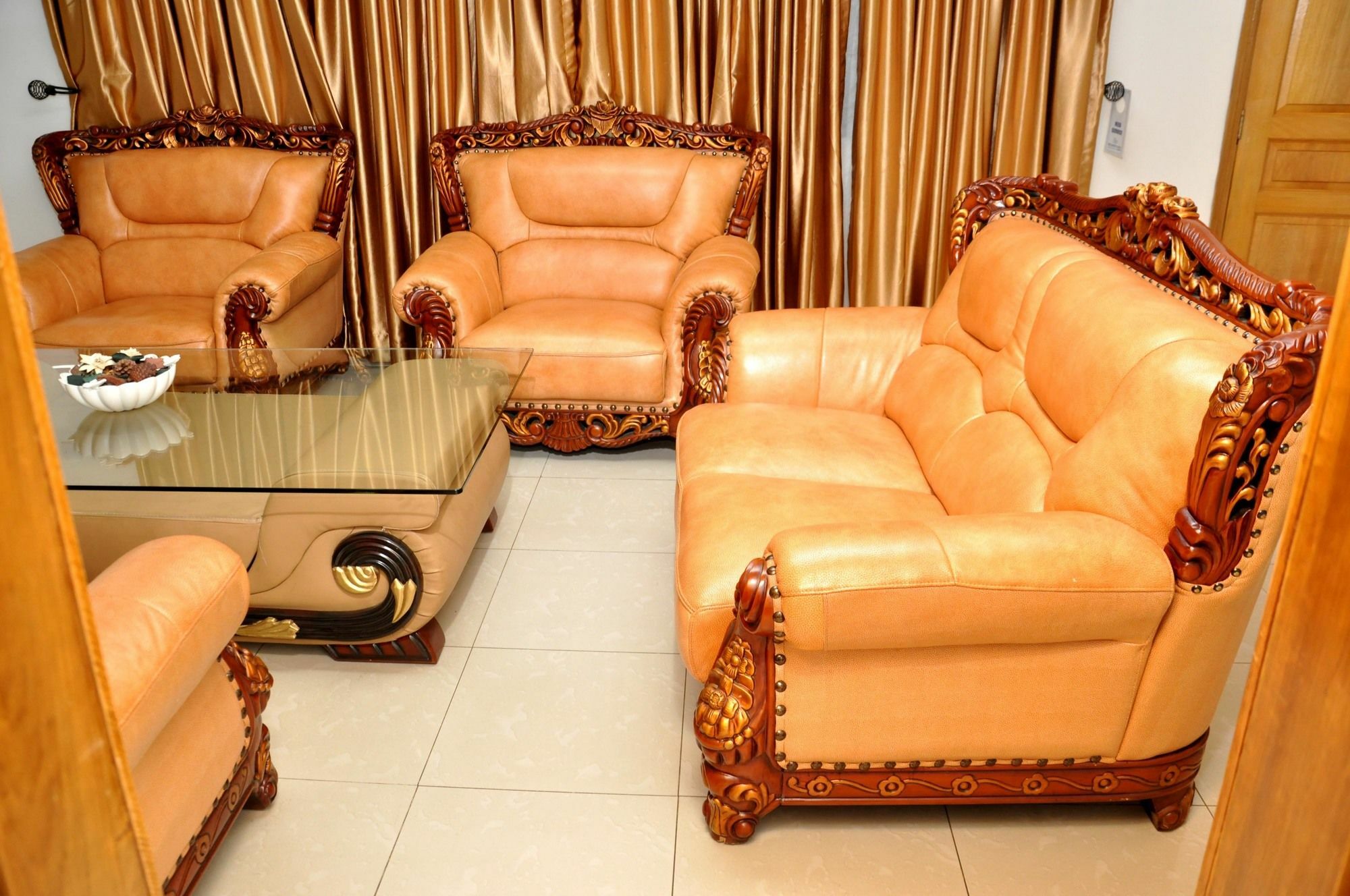 The Habitat Suites International Lagos Ngoại thất bức ảnh