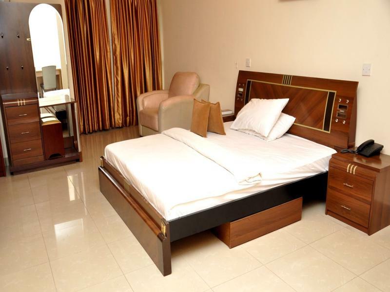 The Habitat Suites International Lagos Ngoại thất bức ảnh