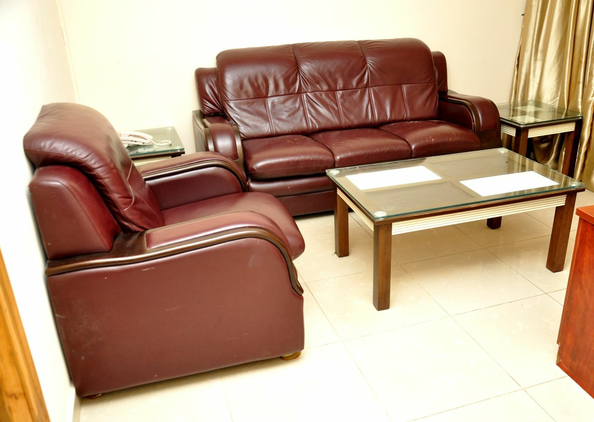 The Habitat Suites International Lagos Ngoại thất bức ảnh